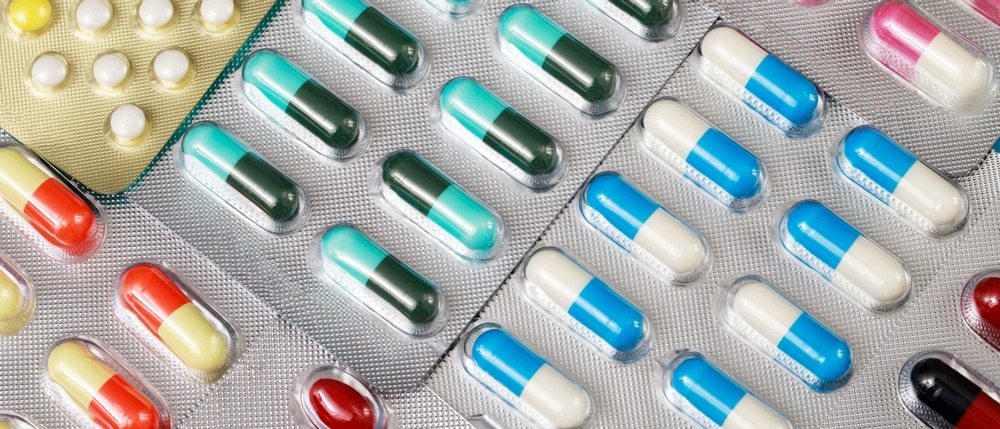 Close,Up,Pharmaceuticals,Antibiotics,Pills,Medicine,In,Blister,Packs.,Colorful